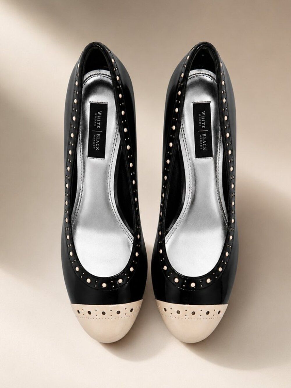 White House Black Market Patent Heels Sz 6.5 Black Ivory Cap Toe Dot Detail
